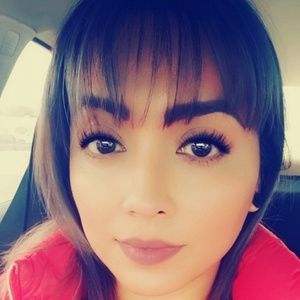 Meet your Posher, Gaby